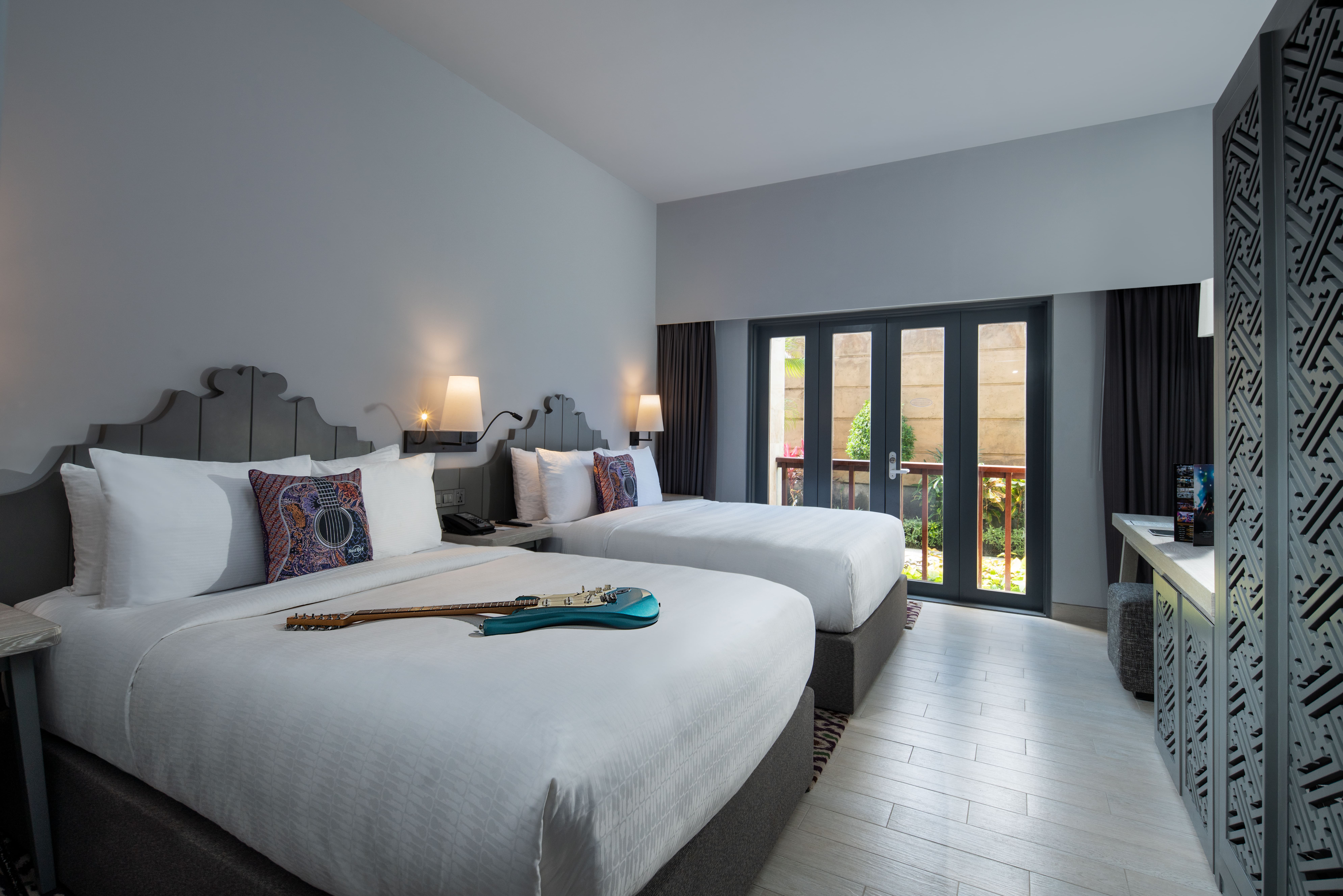 HRH Bali Deluxe Room - Queen.jpg