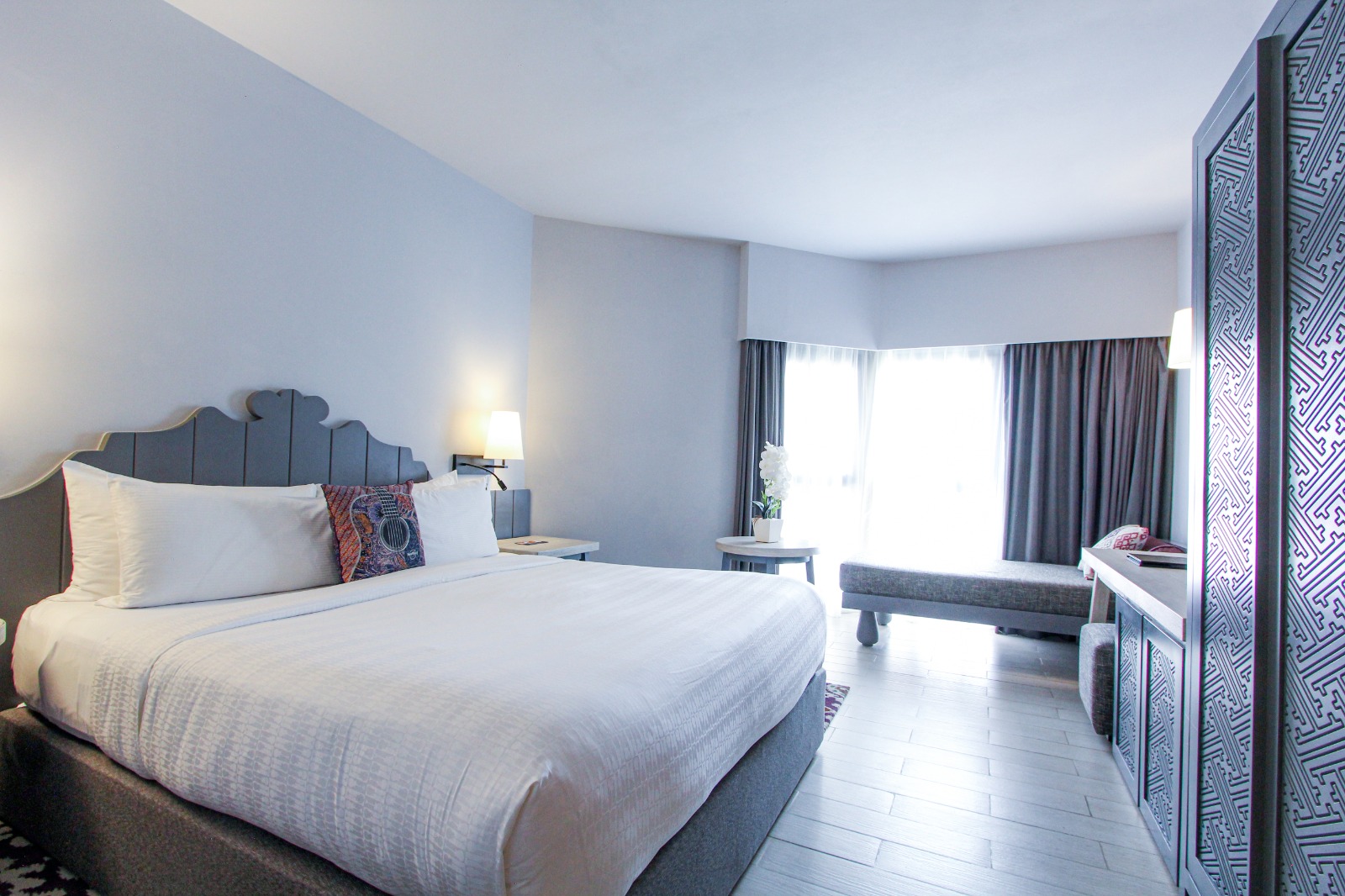 Deluxe Corner Room (1).jpeg