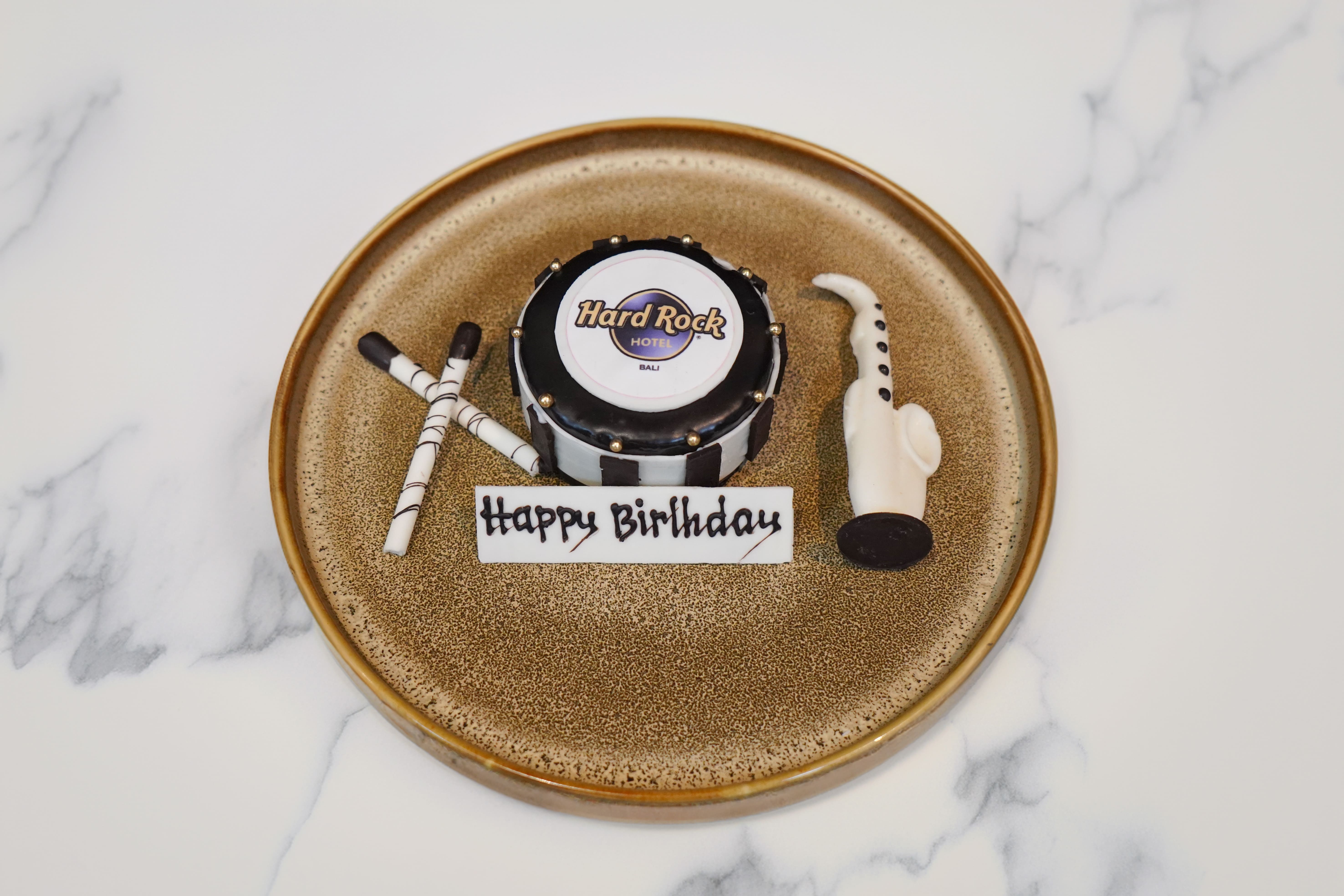 Complimentary Cake.jpg